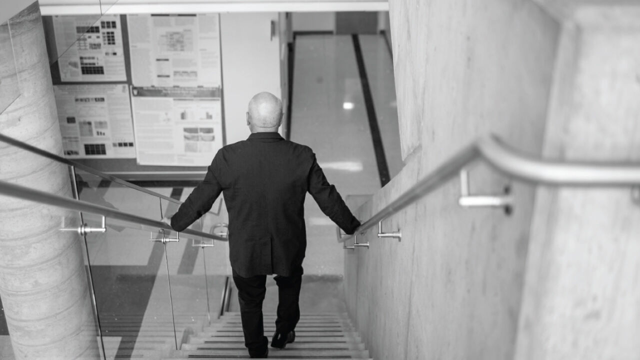 dr-down-stairs